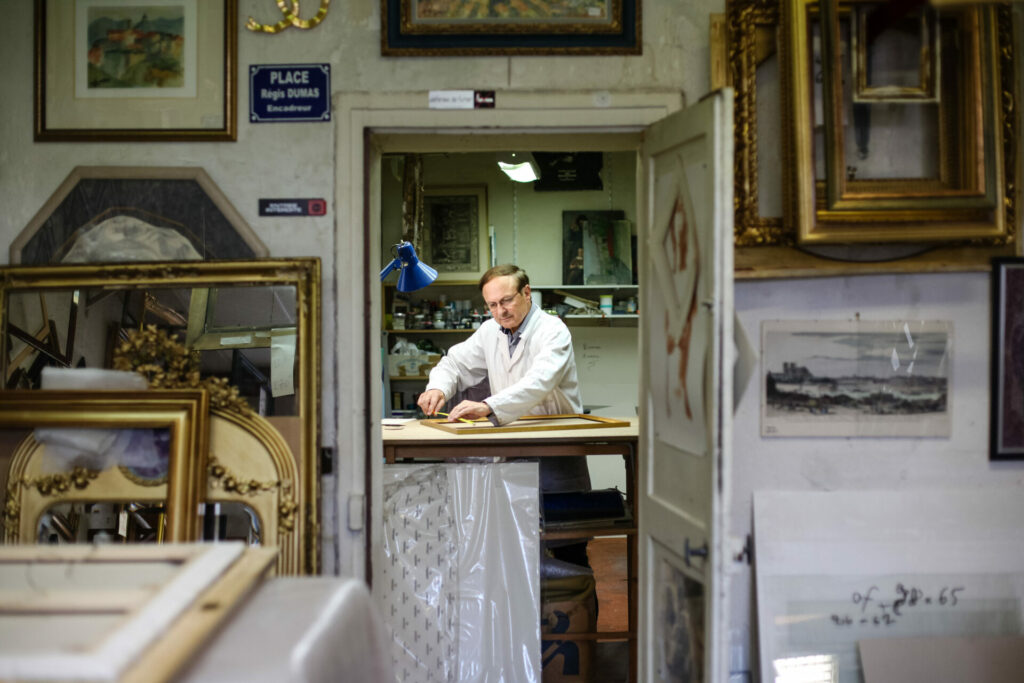 Atelier d'encadrement de Regis Dumas